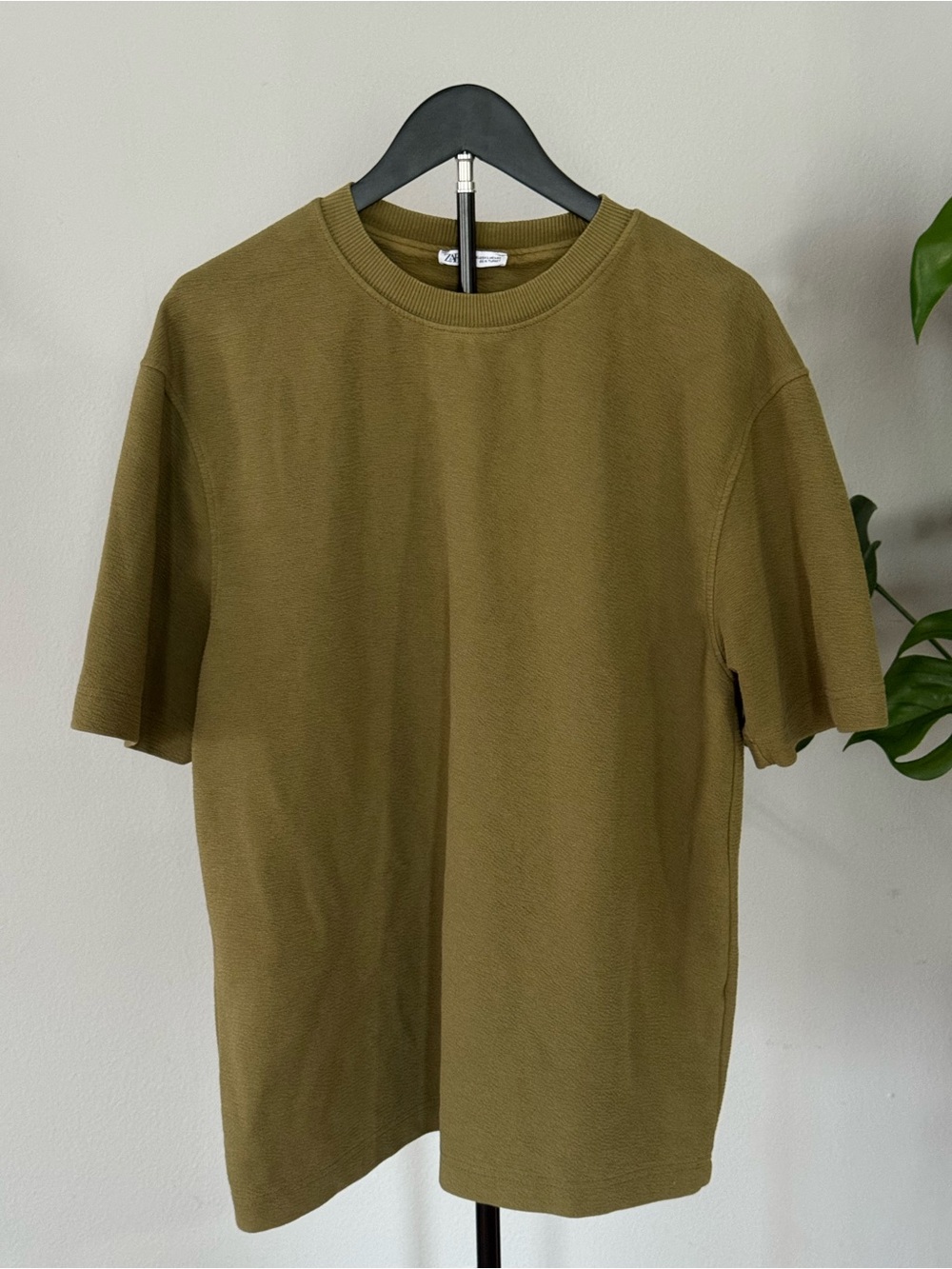 Zara Olive Green Short-Sleeve Crewneck Tee